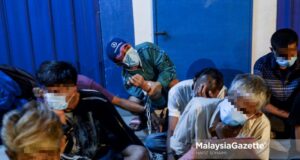 Among the drug addicts arrested during Ops Sarang at Jalan Chow Kit, Kuala Lumpur. PIX: HAFIZ SOHAIMI / MalaysiaGazette / 29 MARCH 2021