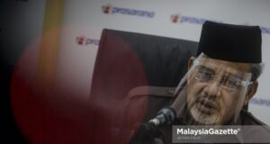 The Chairman of Prasarana Group, Datuk Seri Tajuddin Abdul Rahman at a news conference after a work visit to the Ampang LRT Depot in Selangor. PIX: AFFAN FAUZI / MalaysiaGazette / 09 MARCH 2021 UMNO leaders court case