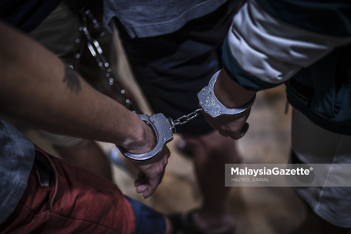 Kontraktor dipenjara setahun bantu sembunyi wang hampir RM4 juta dalam akaun bank