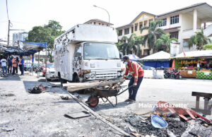 Pasar Keramat: Gerai ini tempat mata pencarian kami