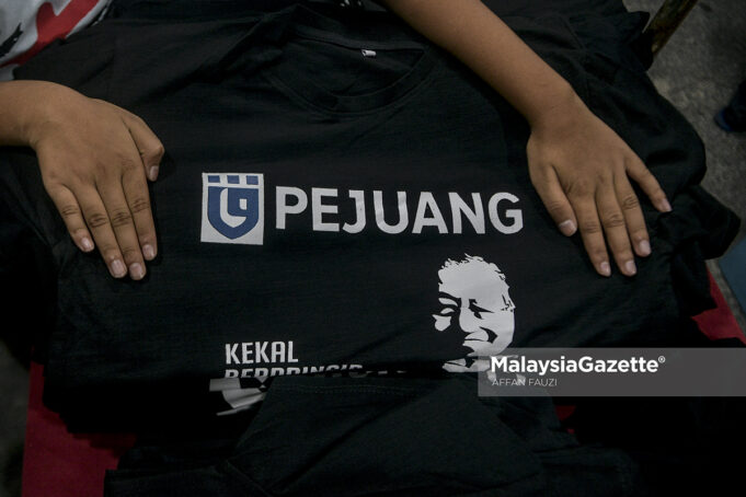 (Picture for representational purposes only). The t-shirt of Parti Pejuang Tanah Air (PEJUANG) with the picture of its Chairman, Tun Dr Mahathir Mohamad. PIX: MalaysiaGazette opposition DAP Teo Nie Ching Prime Minister