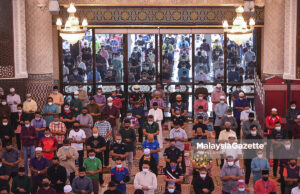 Suasana Solat Jumaat Berkapasiti Penuh di Masjid Negara #PKPB