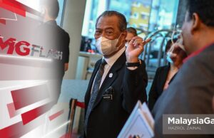 The President of  Parti Pribumi Bersatu Malaysia, Tan Sri Muhyiddin Yassin walks out after chairing the Bersatu Supreme Council Meeting at the Everly Hotel in Putrajaya. PIX: HAZROL ZAINAL / MalaysiaGazette / 04 MARCH 2021 UMNO cooperation GE15 15th General Election