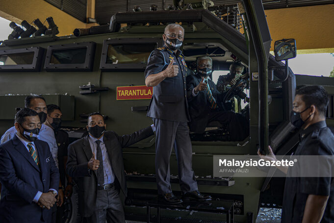 Majlis Penamaan Kereta HMAV 4X4