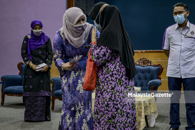 Penyampaian Sumbangan Mangsa Kebakaran