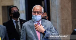 Former Prime Minister, Datuk Seri Najib Tun Razak arrives at the Palace of Justice in Putrajaya for his appeal to strike off conviction on the misappropriation of RM42 million SRC International Sdn Bhd's funds. PIX: MOHD ADZLAN / MalaysiaGazette / 14 APRIL 2021.