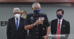 Datuk Seri Acryl Sani Abdullah (centre) has been appointed as the 13th Inspector-General of Police with effect of 4 May 2021. PIX: SYAFIQ AMBAK / MalaysiaGazette / 30 APRIL 2021.