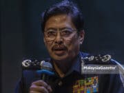Azam Baki kawal penuh akaun dagangan miliknya – SC