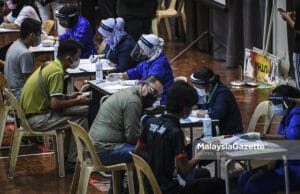 Tempahan vaksin AstraZeneca penerima bawah 60 tahun esok – KJ