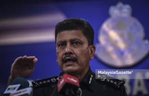 The Kuala Lumpur Police Chief, Datuk Azmi Abu Kassim at a news conference. PIX: HAZROL ZAINAL / MalaysiaGazette / 07 MAY 2021. roadblocks MCO KL Kuala Lumpur