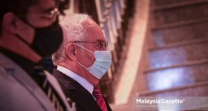 Former Prime Minister, Datuk Seri Najib Tun Razak arrives at the Palace of Justice for the hearing of his appeal to strike off conviction on the misappropriation of SRC International Sdn Bhd’s funds. PIX: SYAFIQ AMBAK / MalaysiaGazette / 18 MAY 2021.