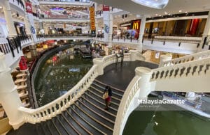 Pusat beli-belah mungkin hilang puluhan juta