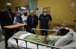 Annuar Musa, Wee Ka Siong Lawat Mangsa Kemalangan LRT