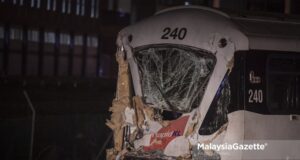 family victim demand RM1.8 million Wong Chee Foong The situation of the Light Rail Transit (LRT) involved in the Kelana Jaya route crash on 24 May. It has been towed to the Subang Rapid Rail Complex in Selangor. PIX: HAZROL ZAINAL / MalaysiaGazette / 27 MAY 2021 Prasarana Malaysia