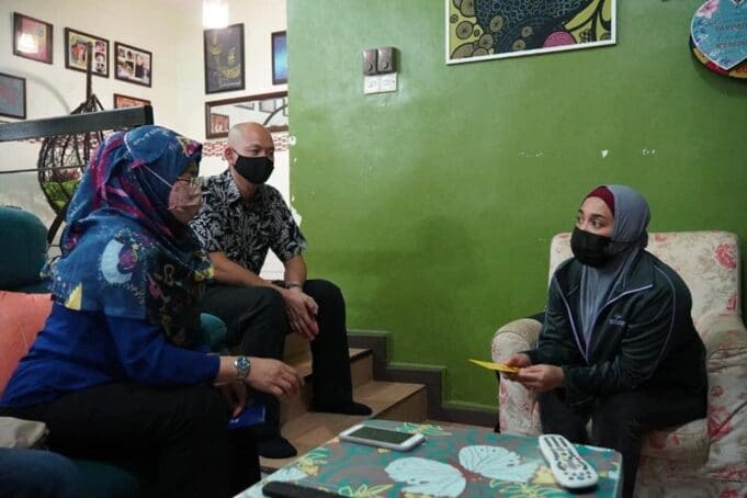 Noraini Ahmad bersama Ong Kian Ming