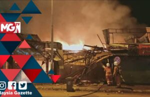 4 kedai musnah terbakar di Batu Pahat