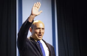 Naftali Bennett PM baharu Israel