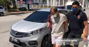 ran over The suspect who hit and killed a senior citizen while attempting to flee from the police inspection is remanded at the Penang Magistrate Court today.