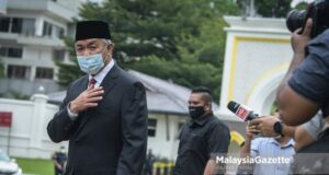 National Operations Council Mageran The President of UMNO, Datuk Seri Dr. Ahmad Zahid Hamidi at Gate 2 of Istana Negara after he had an audience with Yang di-Pertuan Agong, Al-Sultan Abdullah Ri'ayatuddin Al-Mustafa Billah Shah. PIX: HAZROL ZAINAL / MalaysiaGazette / 11 JUNE 2021