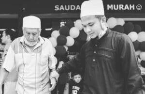 Ayah Ebit Lew meninggal dunia