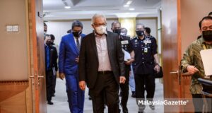 Compliance Operation Op Patuh Home Minister Datuk Seri Hamzah Zainudin arrives for a special news conference at the Home Ministry in Putajaya. PIX: HAFIZ SOHAIMI / MalaysiaGazette / 01 JULY 2021