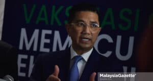 Mohamed Azmin Ali Selangor Sultan Covid-19