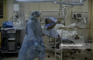 (Picture for representational purposes only). Covid-19 patients are being treated at the Tengku Ampuan Rahimah Hospital at Klang, Selangor. PIX: AFFAN FAUZI / MalaysiaGazette / 11 JULY 2021.