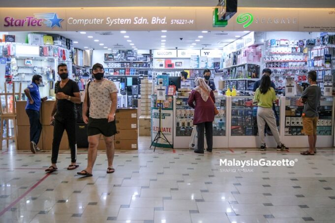 bookstores stationery computer shops The public start to visit shops selling telecommunication devices in Low Yat Plaza, Kuala Lumpur after the government allows them to operate throughout the National Recovery Plan (PPN). PIX: SYAFIQ AMBAK / Malaysiagazette / 16 JULY 2021