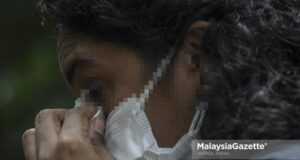 Interview with a domestic violence victim in Shah Alam, Selangor. PIX: HAZROL ZAINAL / MalaysiaGazette / 18 JULY 2021.