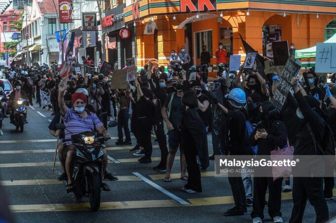 MGF31072021_PROTEST TURUN DAN LAWAN-6