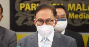 Opposition Chief, Datuk Seri Anwar Ibrahim has submitted a motion of no confidence to the Dewan Rakyat towards Prime Minister Tan Sri Muhyiddin Yassin. revocation of Emergency Ordinance no confidence motion vote Dewan Rakyat Parliament