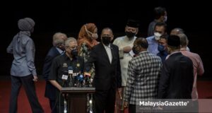 Deputy Prime Minister, Datuk Seri Ismail Sabri Yaakob at a news conference with the Members of Parliament (MPs) from Barisan Nasional who maintain their support to the Perikatan Nasional government. PIX: HAZROL ZAINAL / MalaysiaGazette / 06 AUGUST 2021