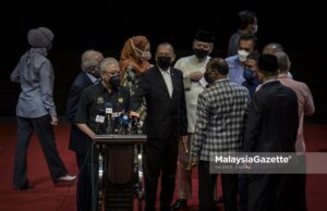 Deputy Prime Minister, Datuk Seri Ismail Sabri Yaakob at a news conference with the Members of Parliament (MPs) from Barisan Nasional who maintain their support to the Perikatan Nasional government. PIX: HAZROL ZAINAL / MalaysiaGazette / 06 AUGUST 2021