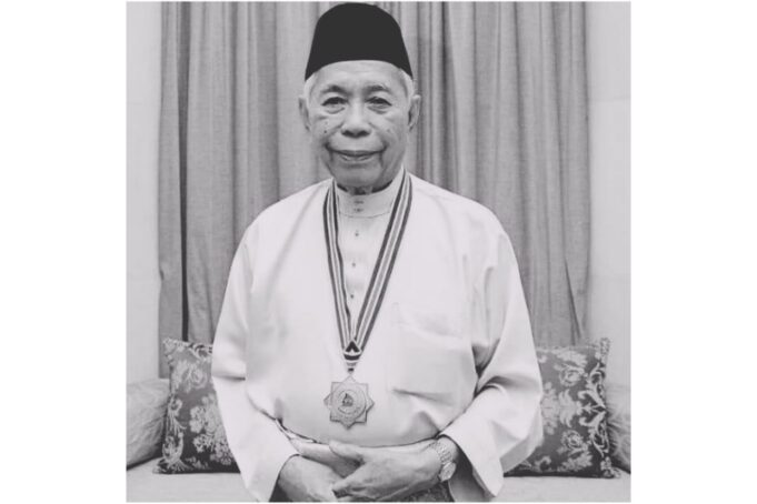 Tun Sakaran Dandai dies of Covid-19