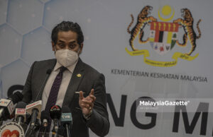 Minister of Health Khairy Jamaluddin Abu Bakar interstate travel medical specialists doctors contract junior