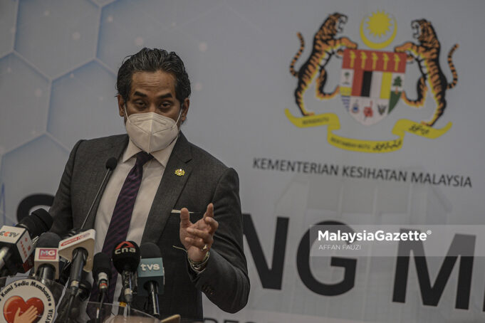 Minister of Health Khairy Jamaluddin Abu Bakar interstate travel medical specialists doctors contract junior