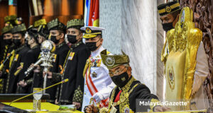 bi-partisan MoU PH opposition government Transformation and Political Stability MoU Yang di-Pertuan Agong Al-Sultan Abdullah Ri'ayatuddin Al-Mustafa Billah Shah officiated the Opening Ceremony of the Fourth Term, 14th Parliament Sitting at the Parliament building in Kuala Lumpur. PIX: Department of Information / MalaysiaGazette / 13 SEPTEMBER 2021 Complaint letters