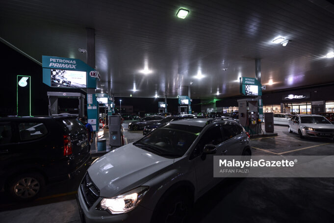 petrol station fuel price operating hours convenience store eatery