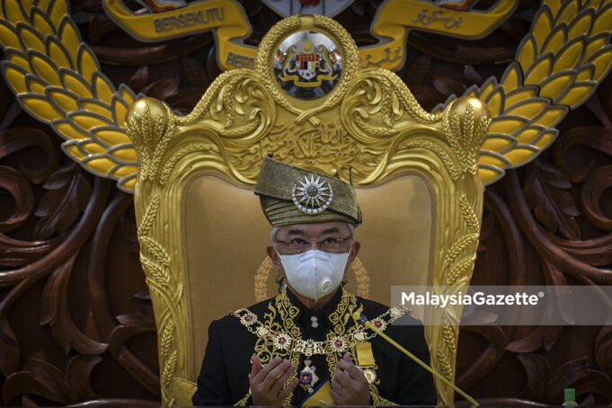 Yang di-Pertuan Agong, Al-Sultan Abdullah Ri'ayatuddin Al-Mustafa Billah Shah. endemic phase Parliament federal awards