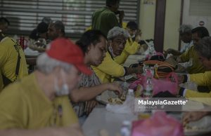 Ramai gelandangan memilih makanan akibat terlalu banyak memberi – Zaliha