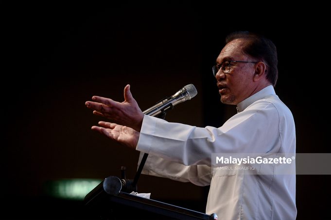 Anwar Ibrahim Najib Razak Rafizi Ramli debate Sapura Energy