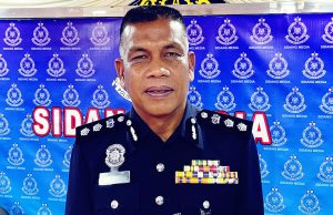 Warga emas mati dengan kesan tembakan di dada