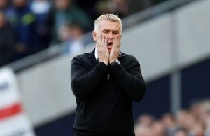 Aston Villa pecat Dean Smith
