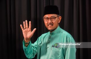 N.21 Duyong candidate from Perikatan Nasional (PN), Datuk Kamarudin Sidek at an interview with MalaysiaGazette in Ayer Keroh, Melaka. PIX: MOHD ADZLAN /MalaysiaGazette / 11 NOVEMBER 2021.