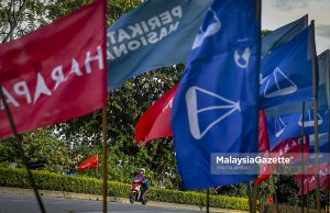 Barisan Nasional BN wins Johor state election Perikatan Nasional Pakatan Harapan opposition A. Kadir Jasin