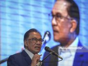 Anwar tuntut Muhyiddin dedah siapa yang mahu campur tangan kes mahkamah