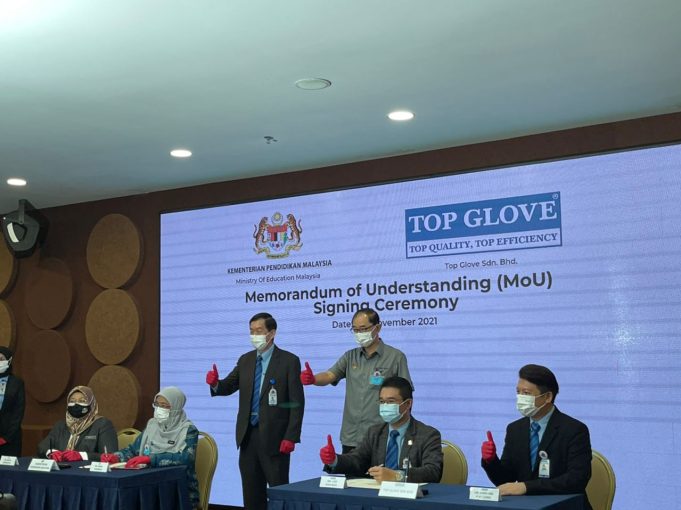 MoU di antara KPM dengan Top Glove Corporation Berhad.