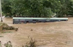 15 maut, 100 hilang dalam banjir di Andhra Pradesh