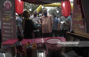 Perdana Menteri Hadir Sambutan Hari Penjaja dan Peniaga Kecil Keluarga Malaysia 2021