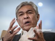 Koordinasi NADMA lemah, UMNO syor sidang khas Dewan Rakyat – Zahid Ahmad Zahid Hamidi Mahathir Mohamad lies drop court case corruption